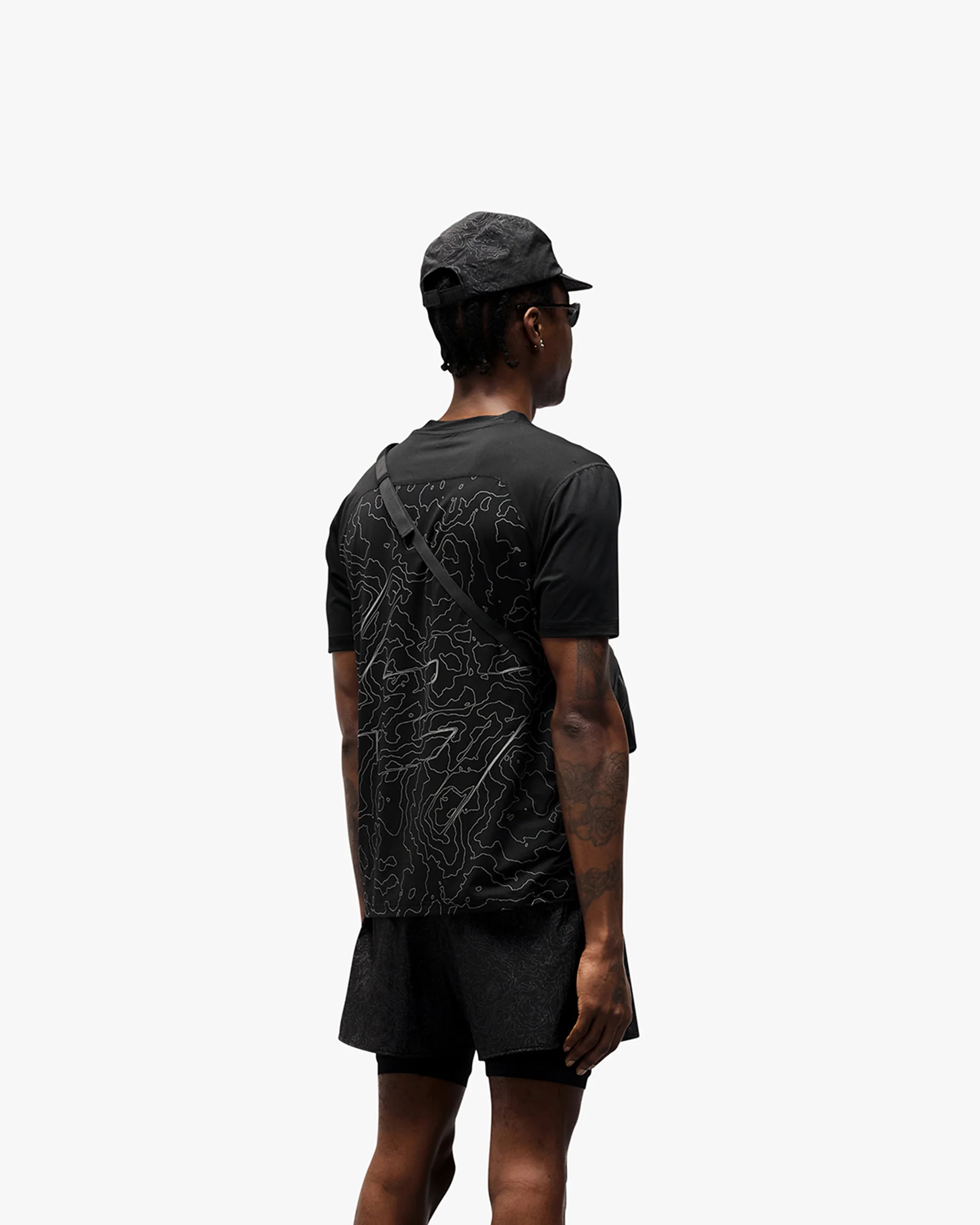 247 Contour Run T-Shirt - Black - Image 4
