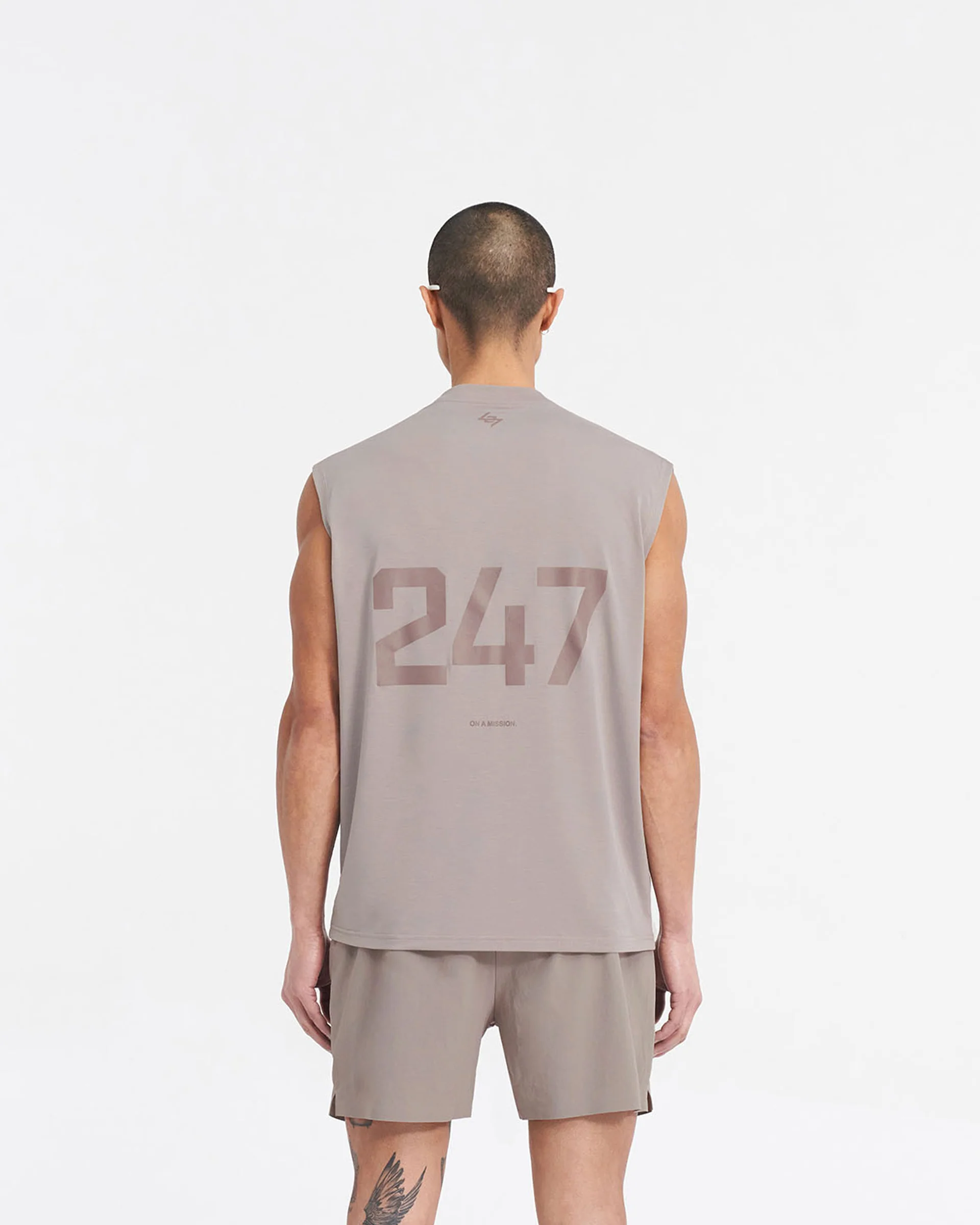 247 Oversized Tank - Cinder - Image 4
