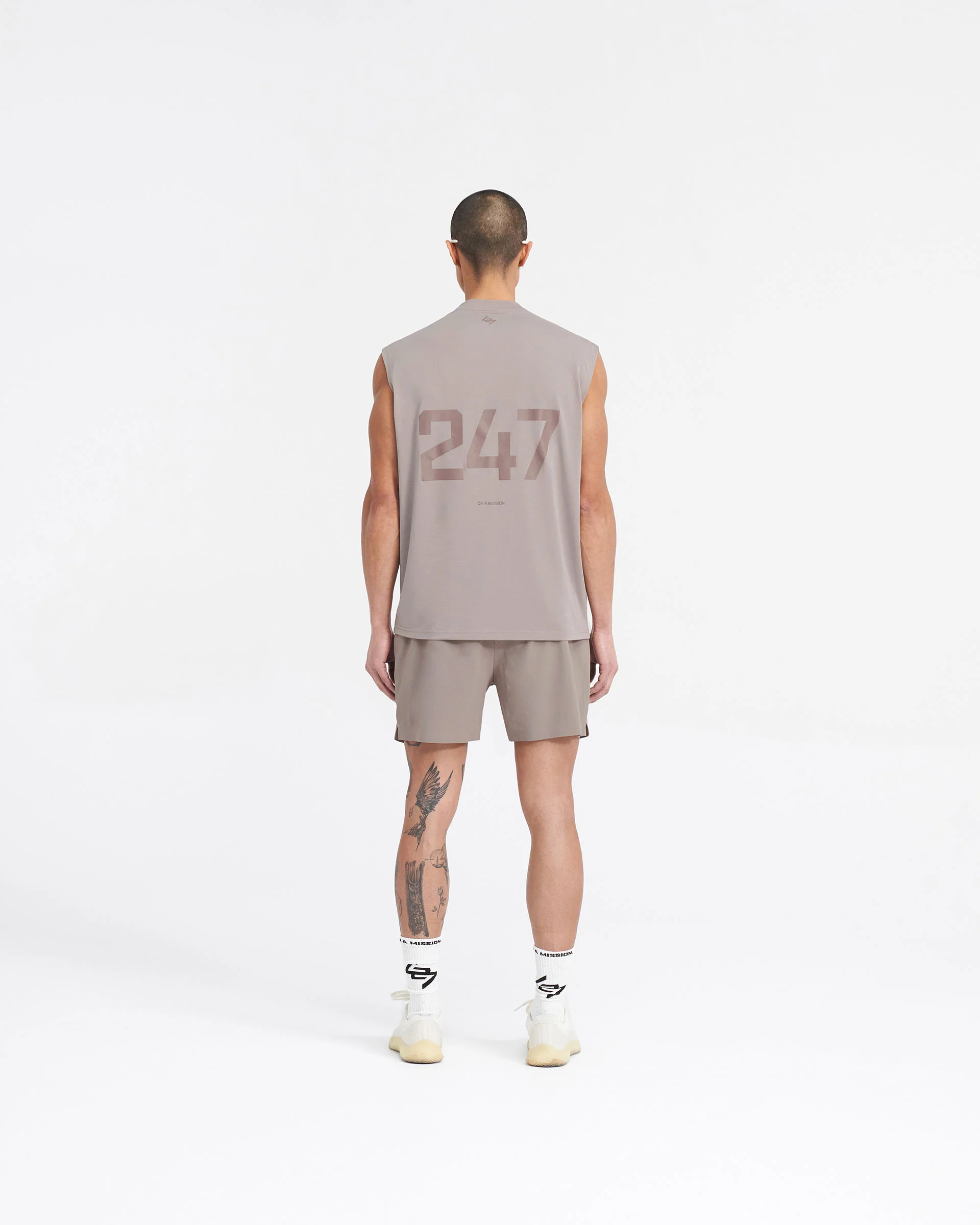 247 Oversized Tank - Cinder - Image 9