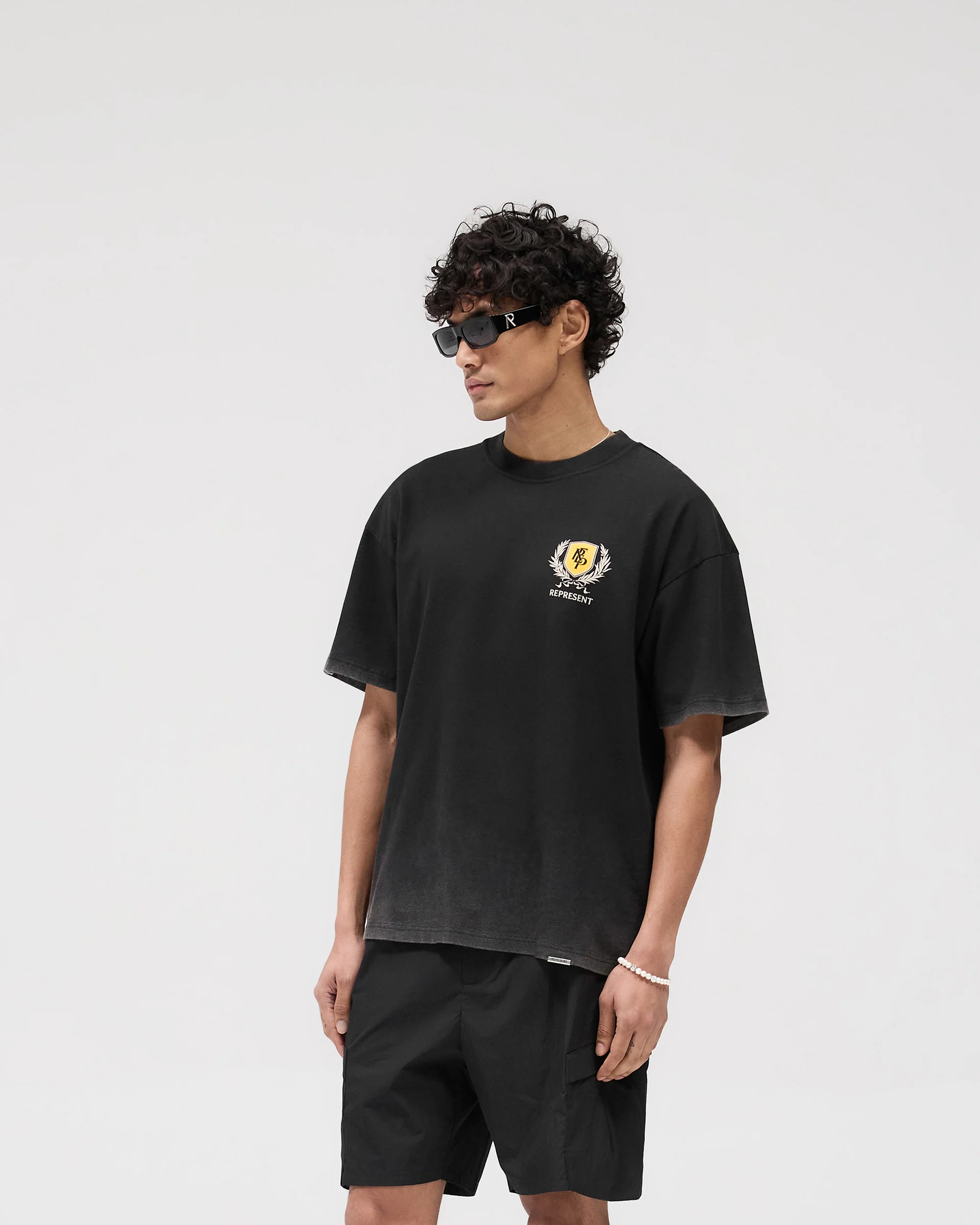 Crest T-Shirt - Vintage Black - Image 4