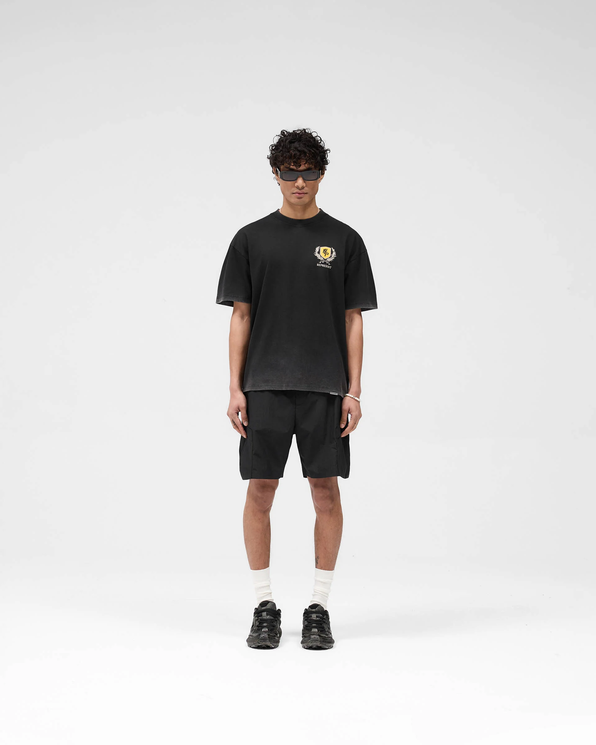 Crest T-Shirt - Vintage Black - Image 6
