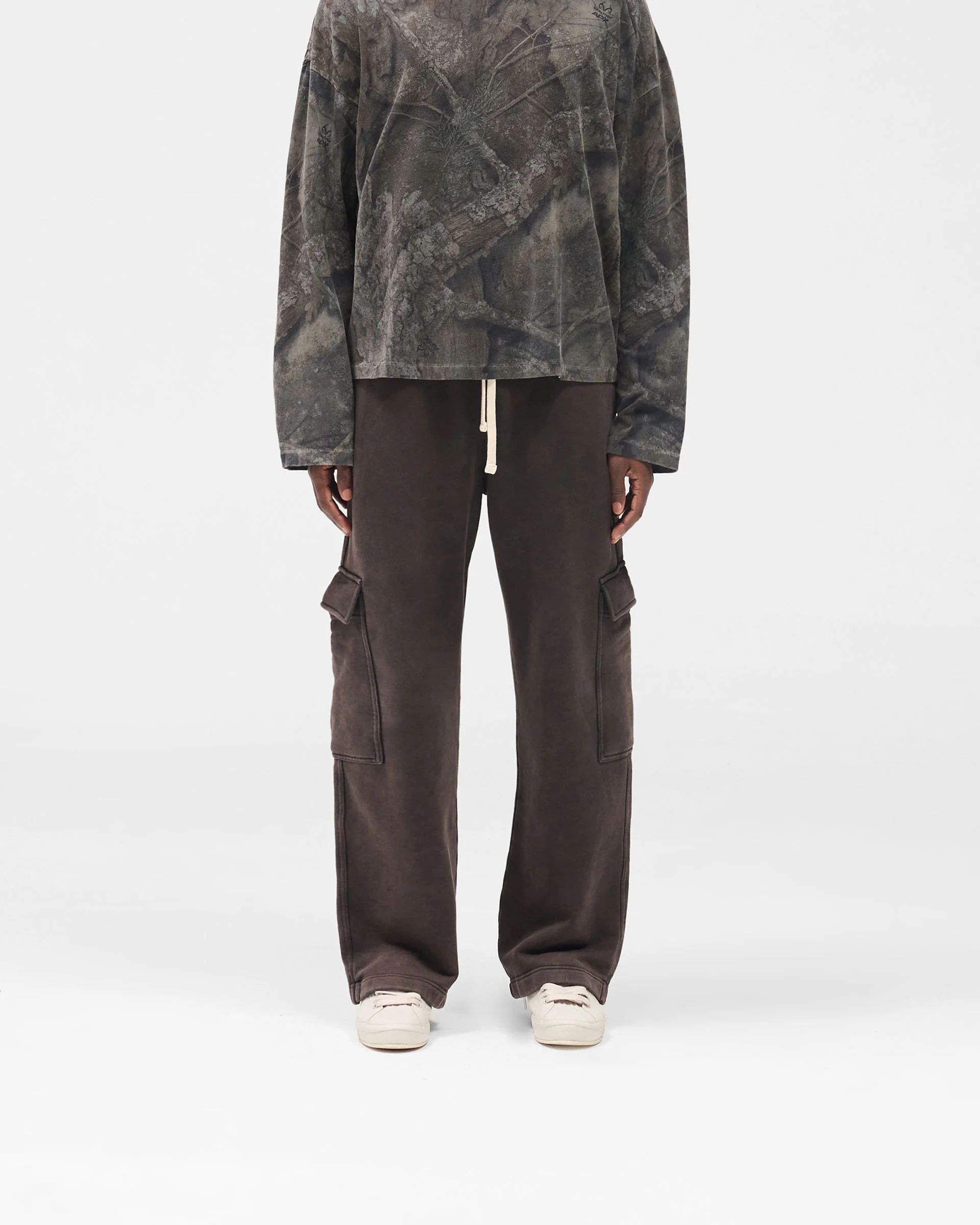 Initial Cargo Sweatpants - Coffee - Image 3