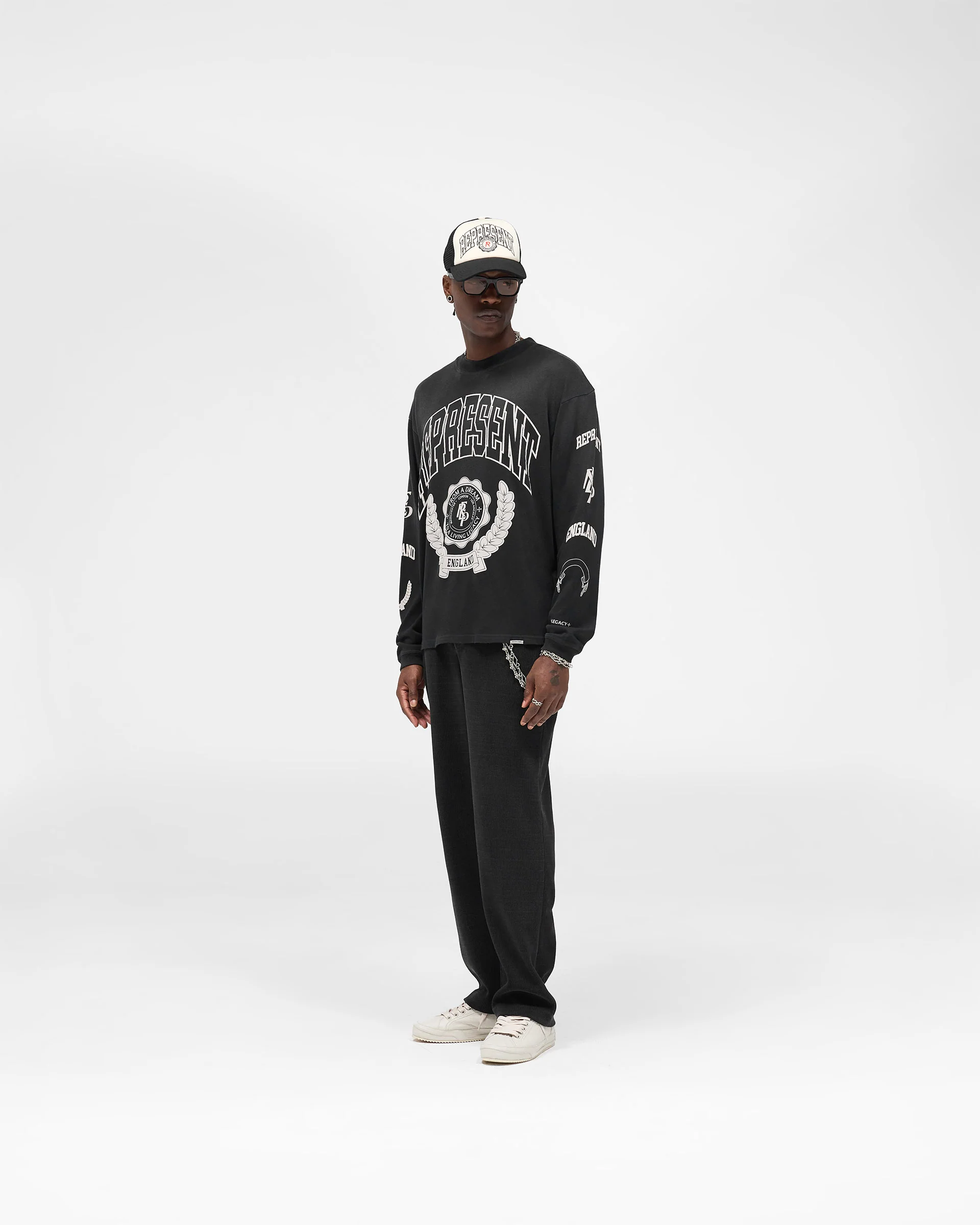 Legacy Crest Long Sleeve T-Shirt - Stained Black - Image 6