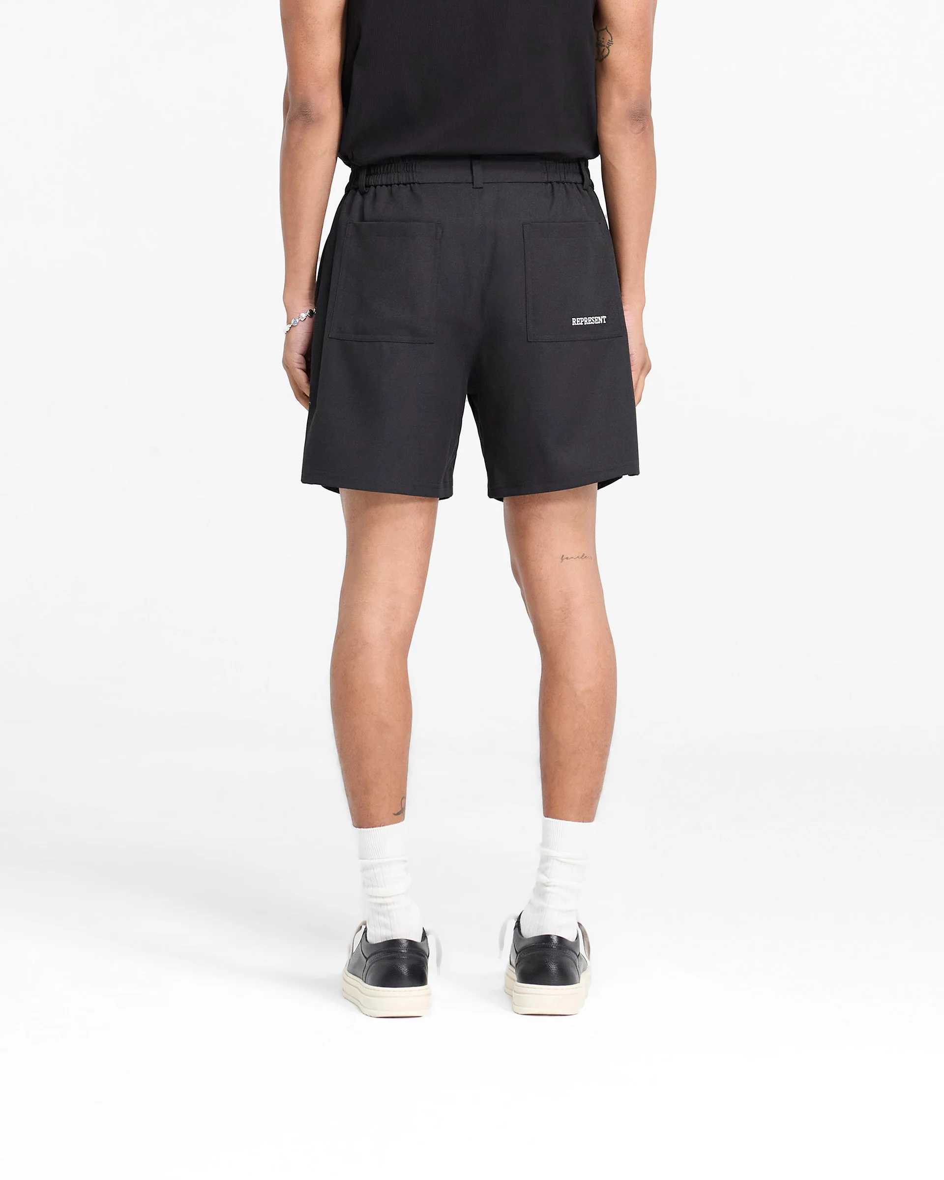 Logo Yacht Short - Black - Image 4