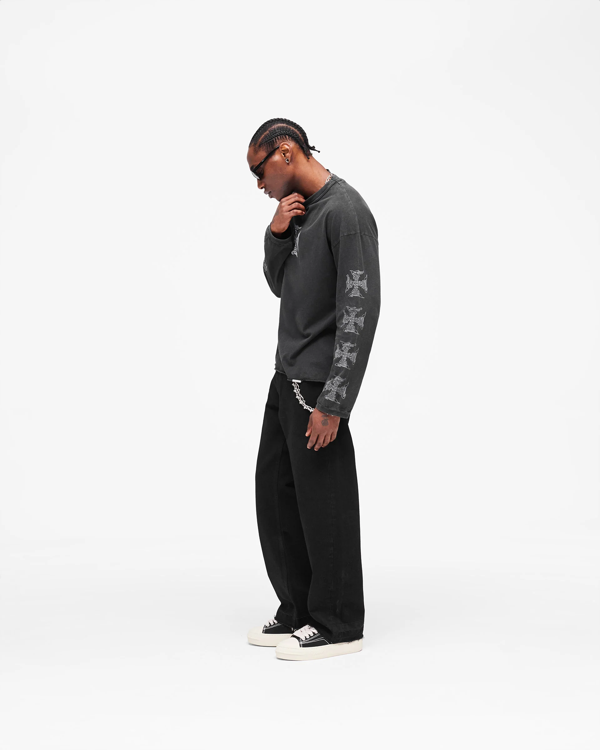 MH Long Sleeve T-Shirt - Faded Black - Image 9