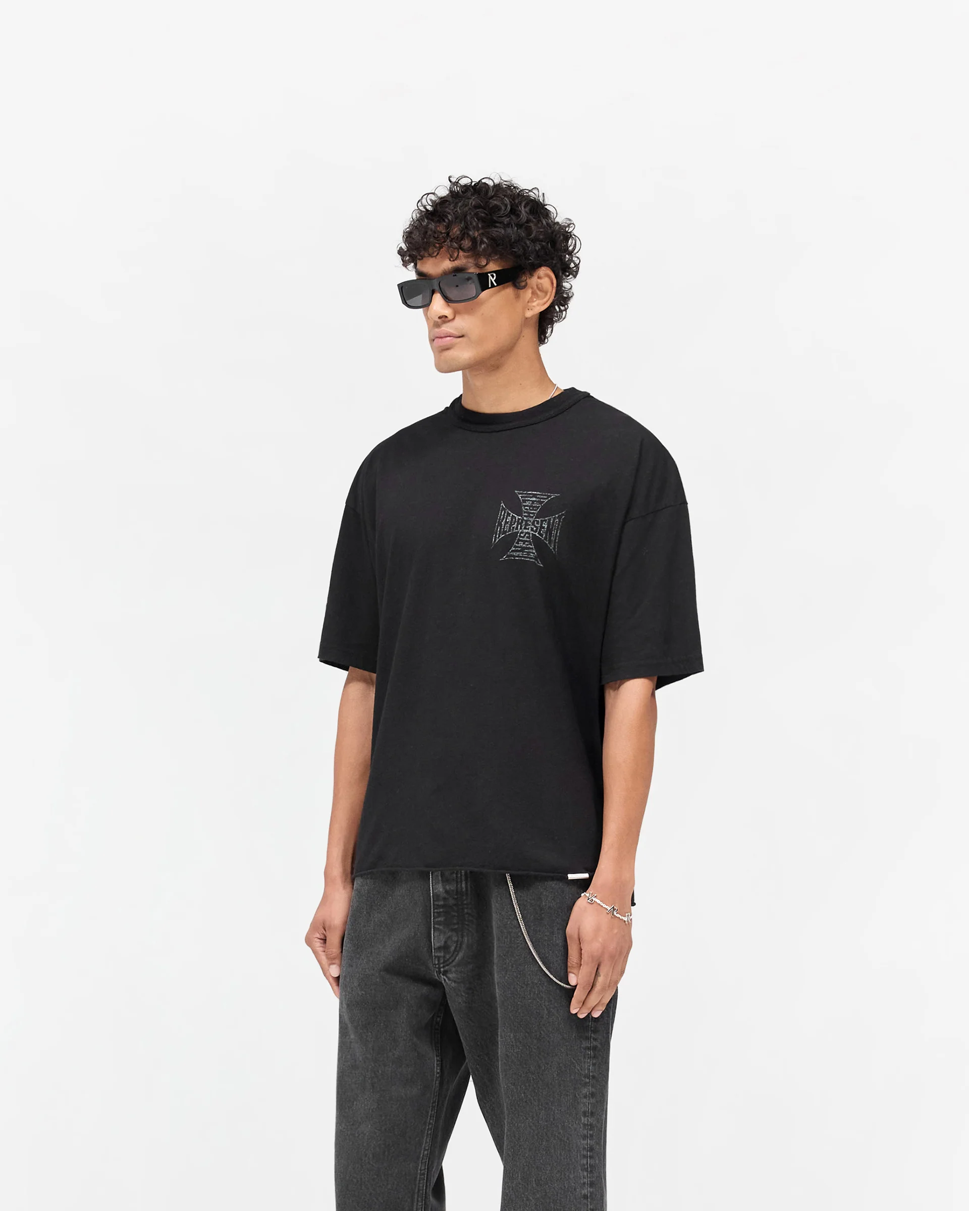 MH T-Shirt - Jet Black - Image 4