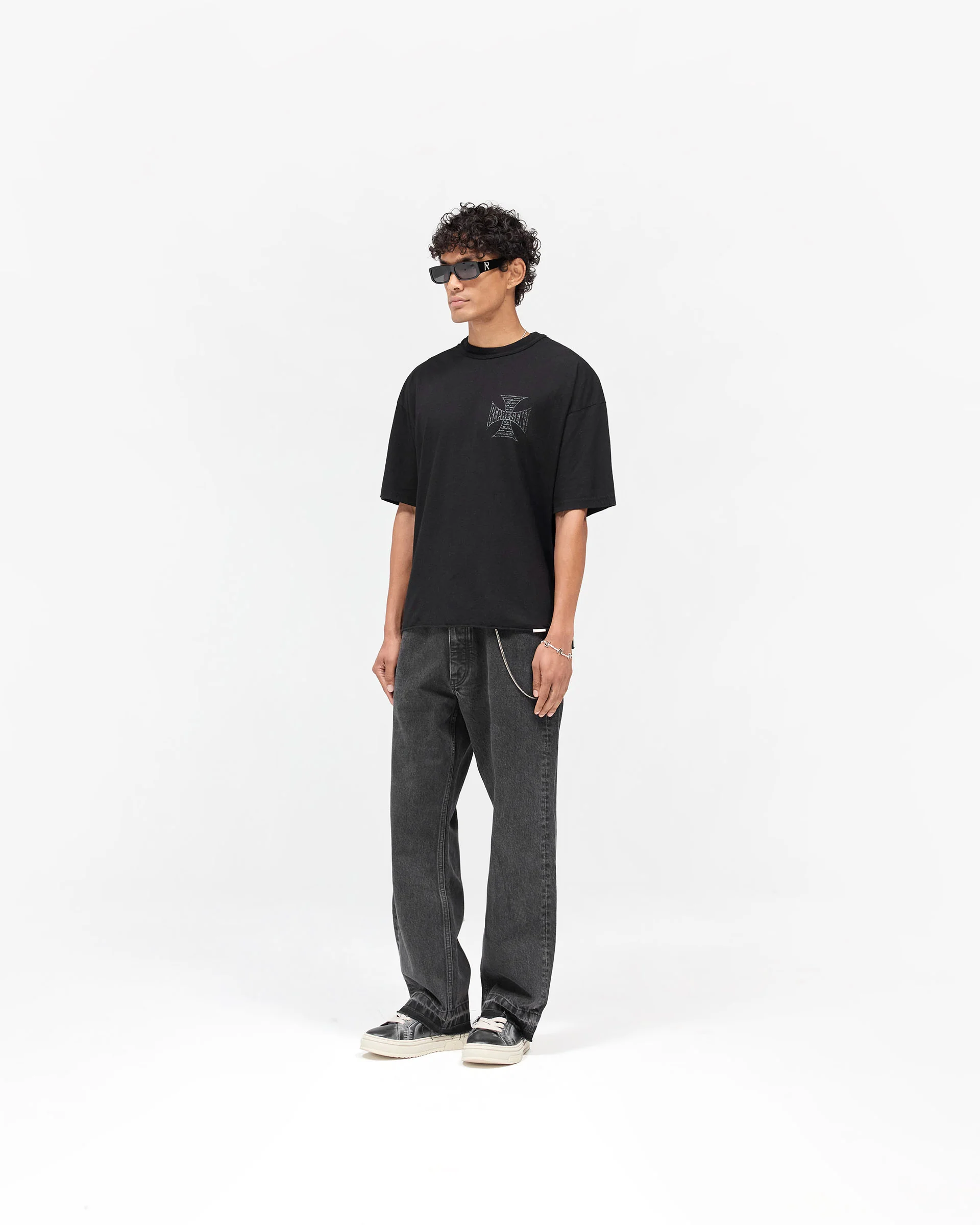 MH T-Shirt - Jet Black - Image 7