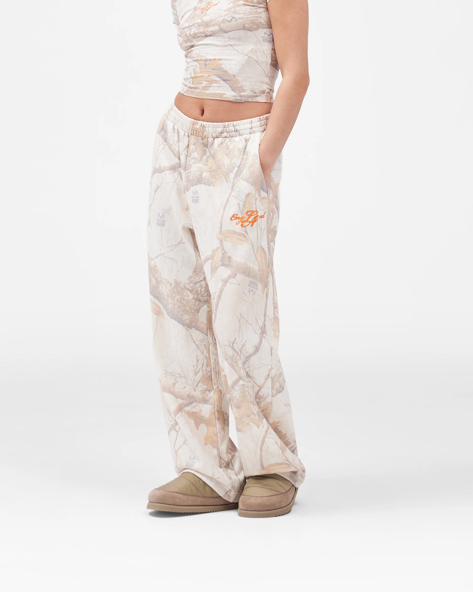 EngLAnd Sweatpant - Washed White Realtree® - Image 6